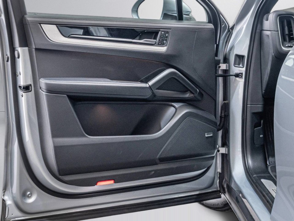 Porsche Cayenne Coupe E-Hybrid - foto 18