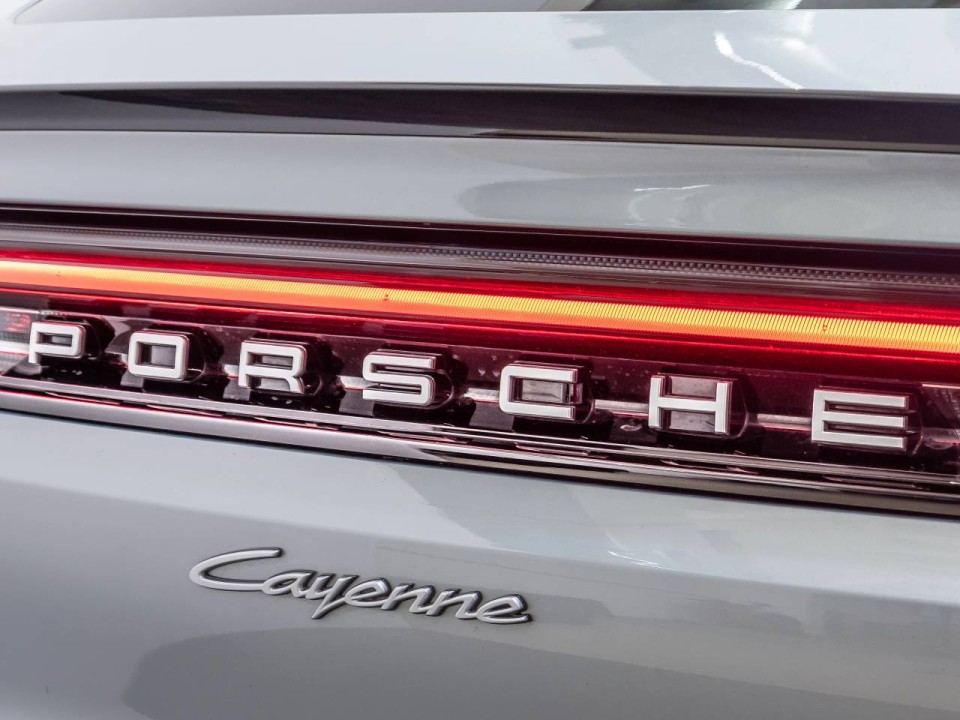 Porsche Cayenne Coupe E-Hybrid - foto 22