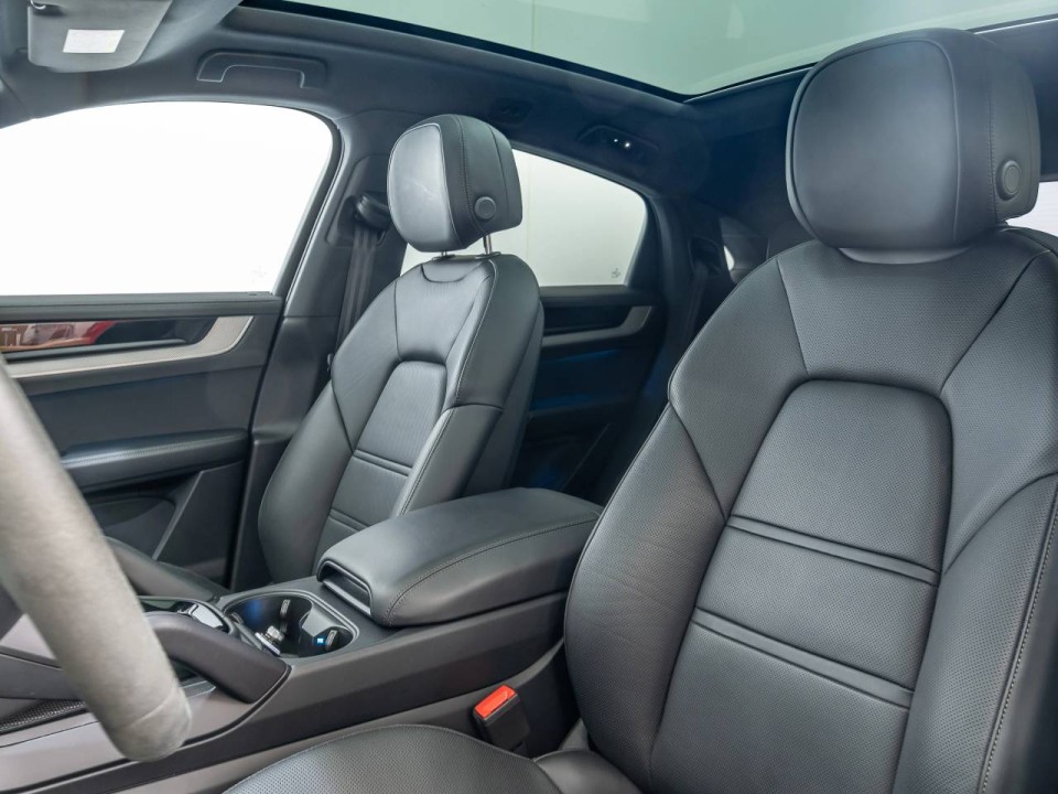 Porsche Cayenne Coupe E-Hybrid - foto 8