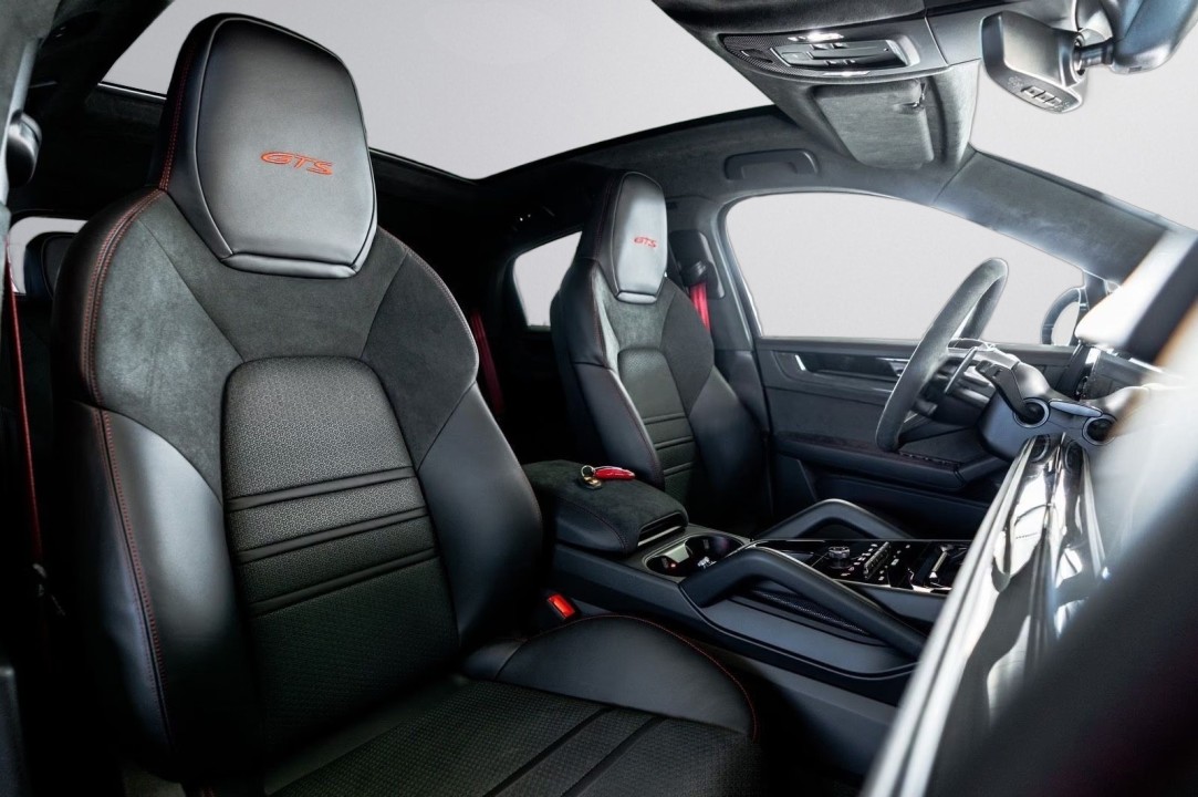 Porsche Cayenne Coupe GTS - foto 14
