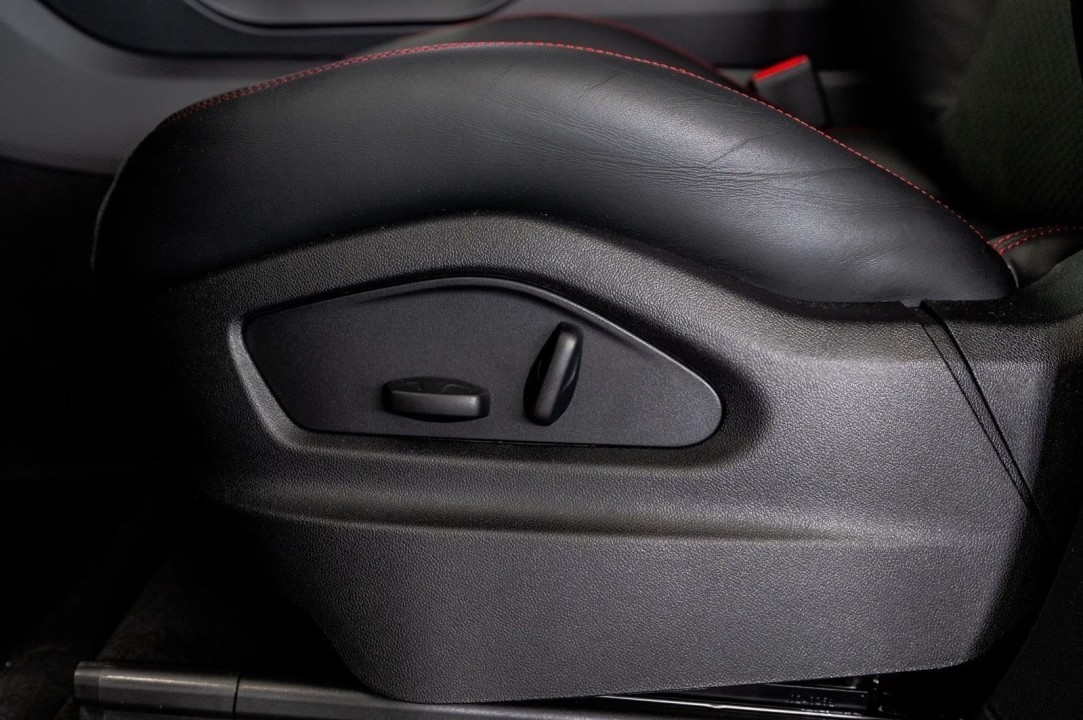 Porsche Cayenne Coupe GTS - foto 36