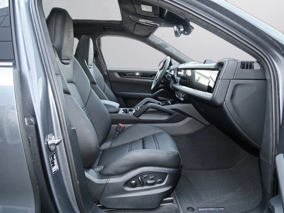 Porsche Cayenne Coupe GTS - foto 9