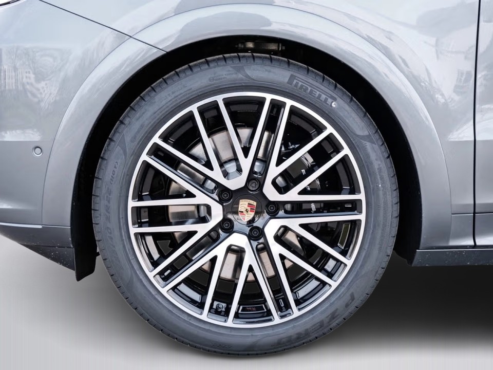 Porsche Cayenne Coupe GTS - foto 29