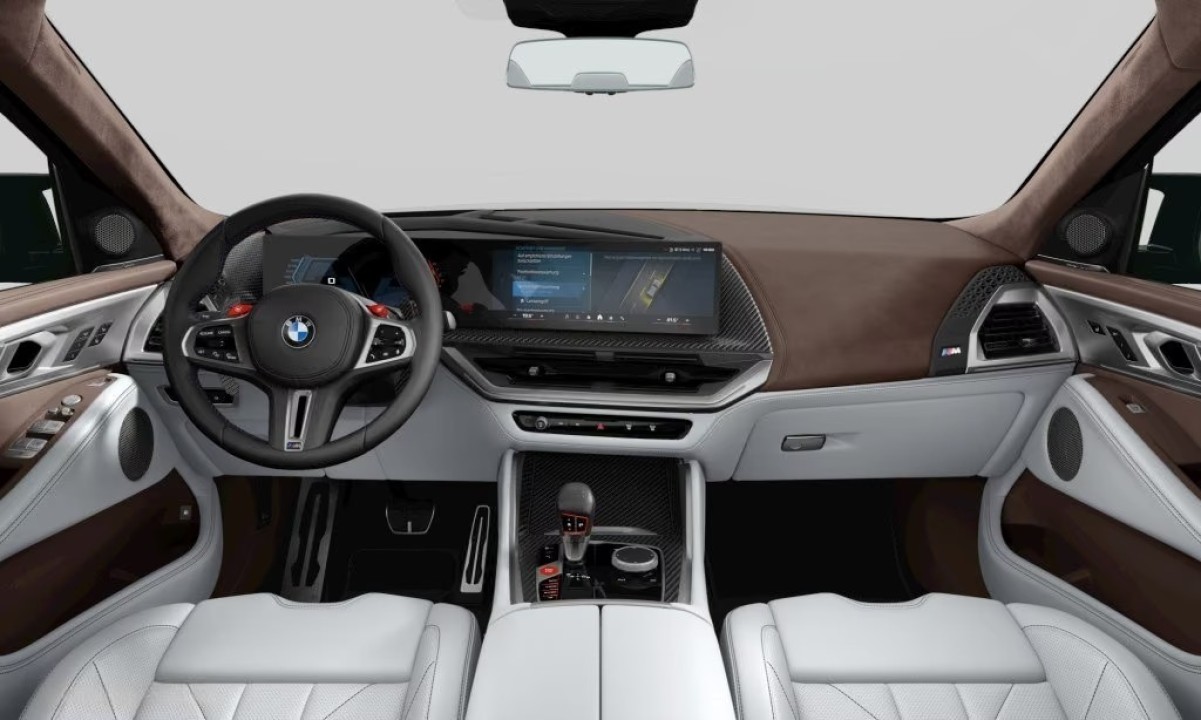 BMW XM 50e (3)