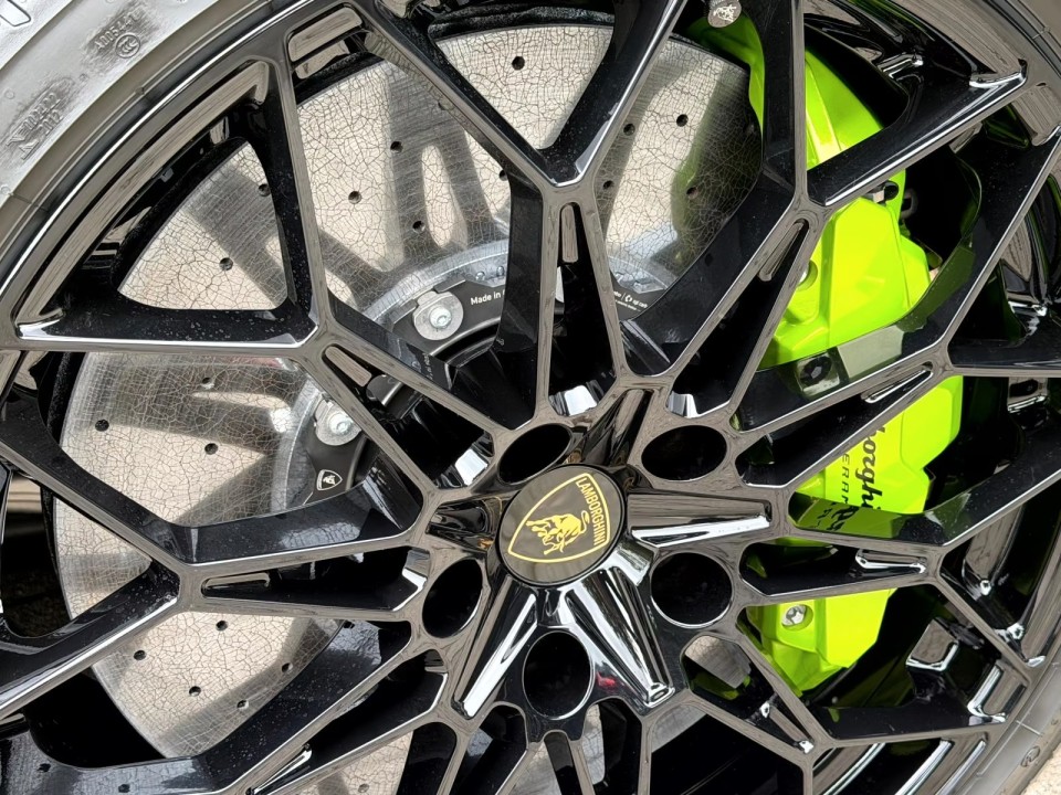 Lamborghini Temerario - foto 18
