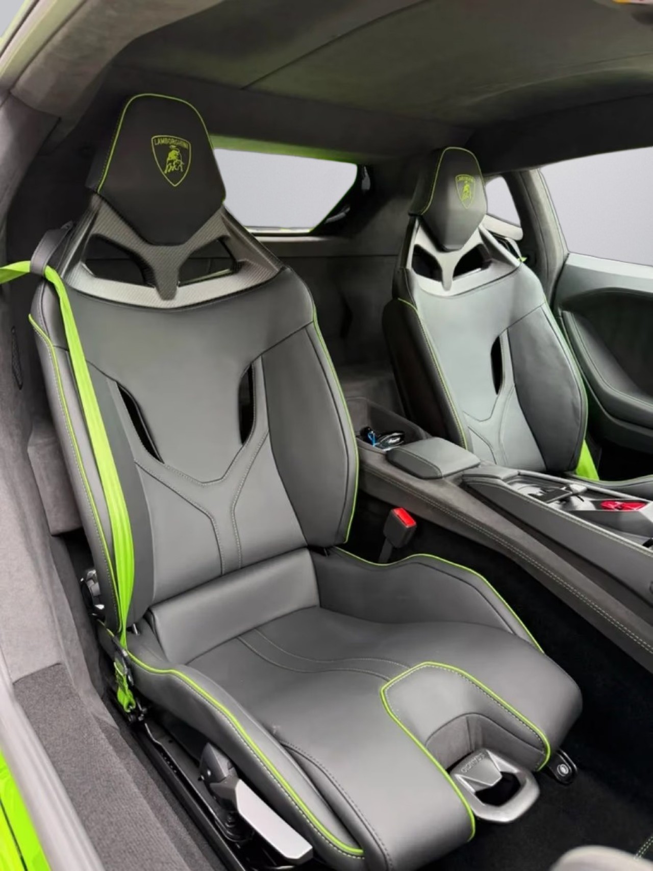 Lamborghini Temerario - foto 13