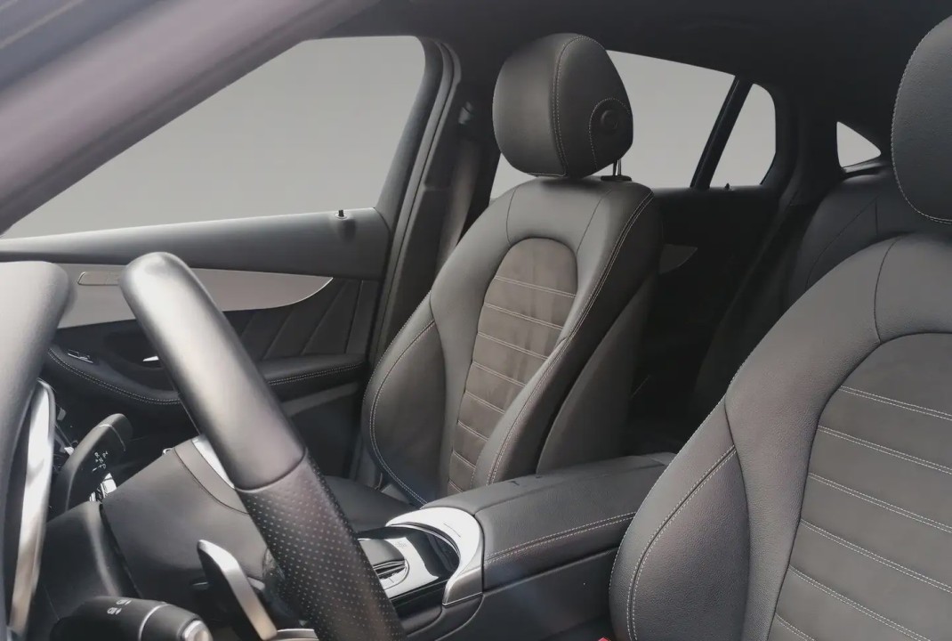 Mercedes-Benz GLC Coupé 200 4MATIC AMG Line - foto 7