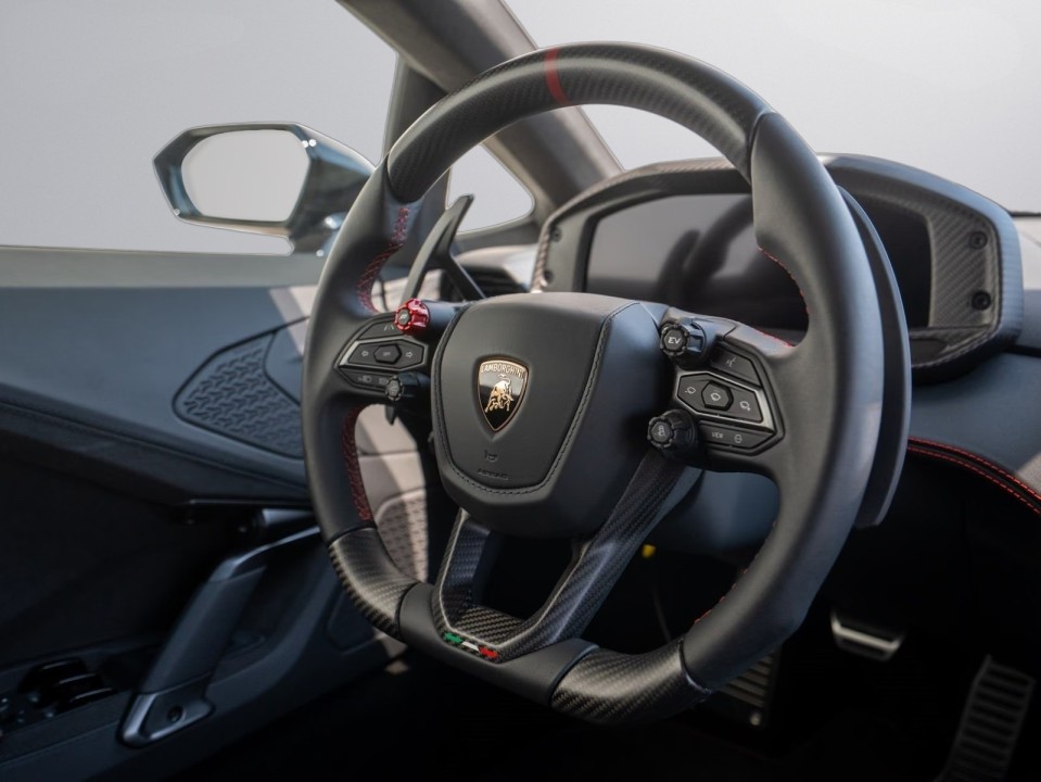 Lamborghini Temerario - foto 13
