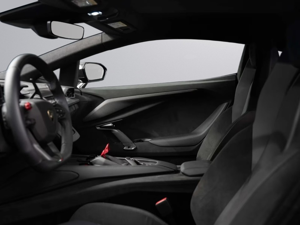 Lamborghini Revuelto - foto 6