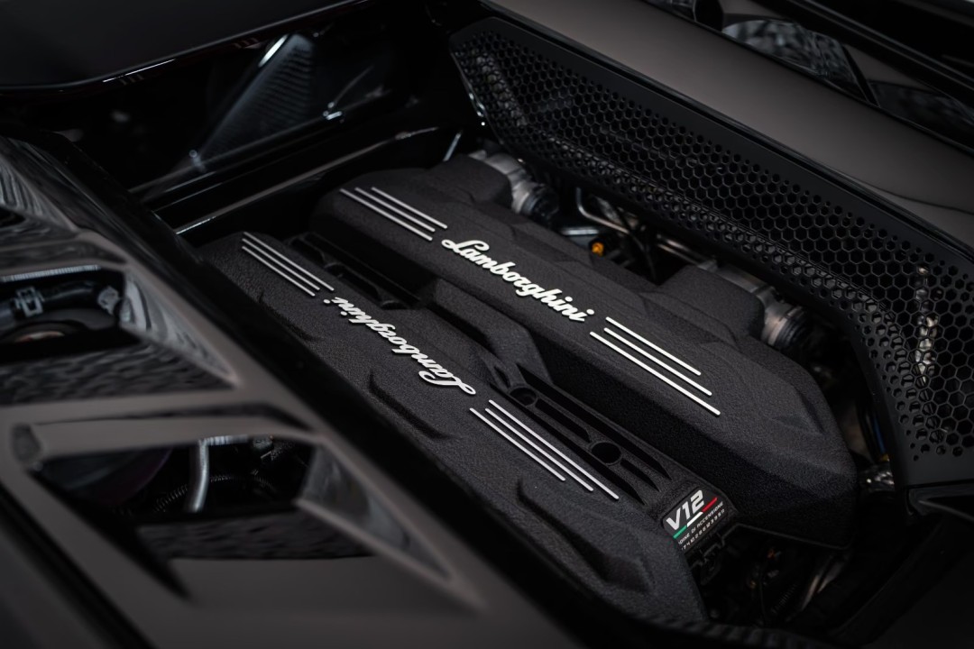 Lamborghini Revuelto - foto 15