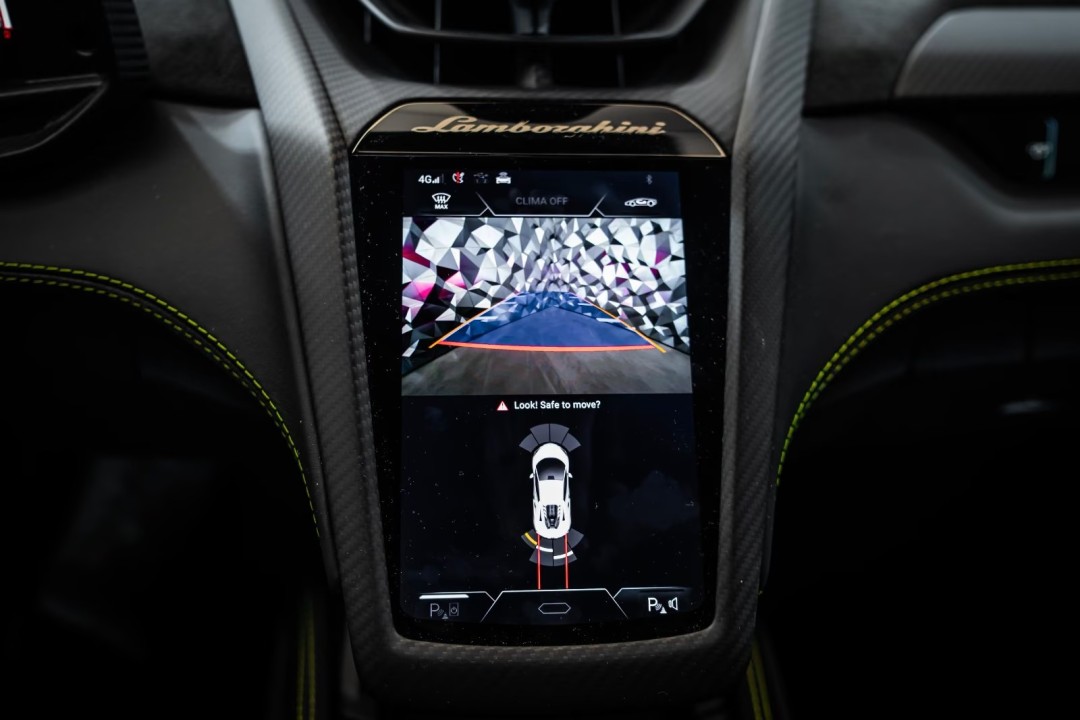 Lamborghini Revuelto - foto 16