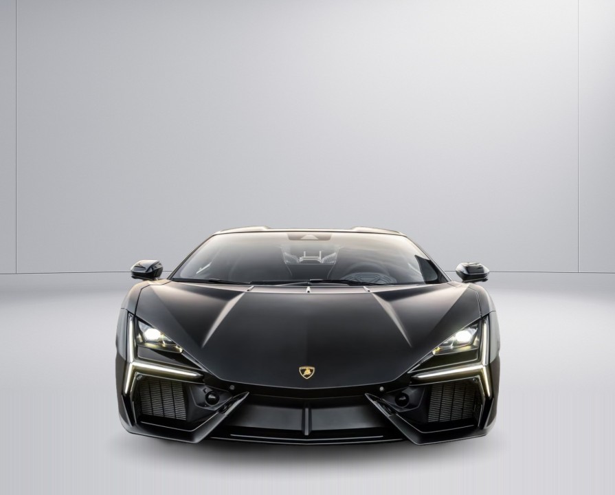 Lamborghini Revuelto (3)