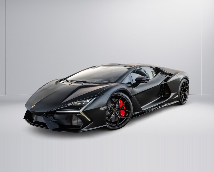 Lamborghini Revuelto (2)