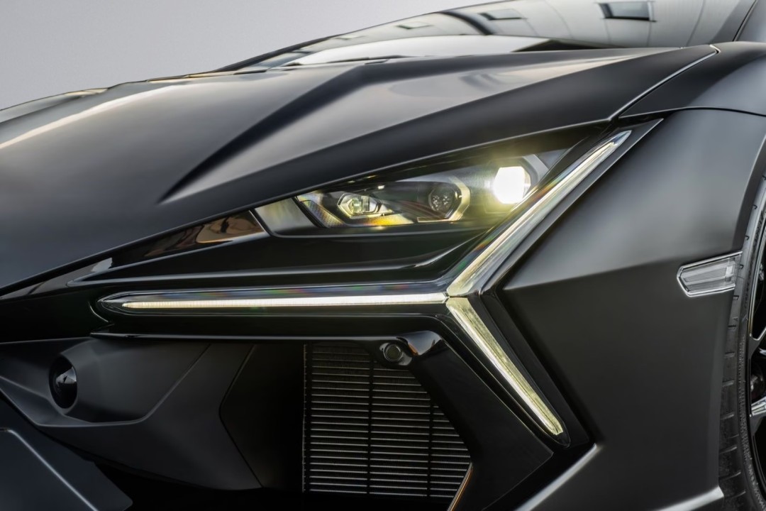 Lamborghini Revuelto - foto 45