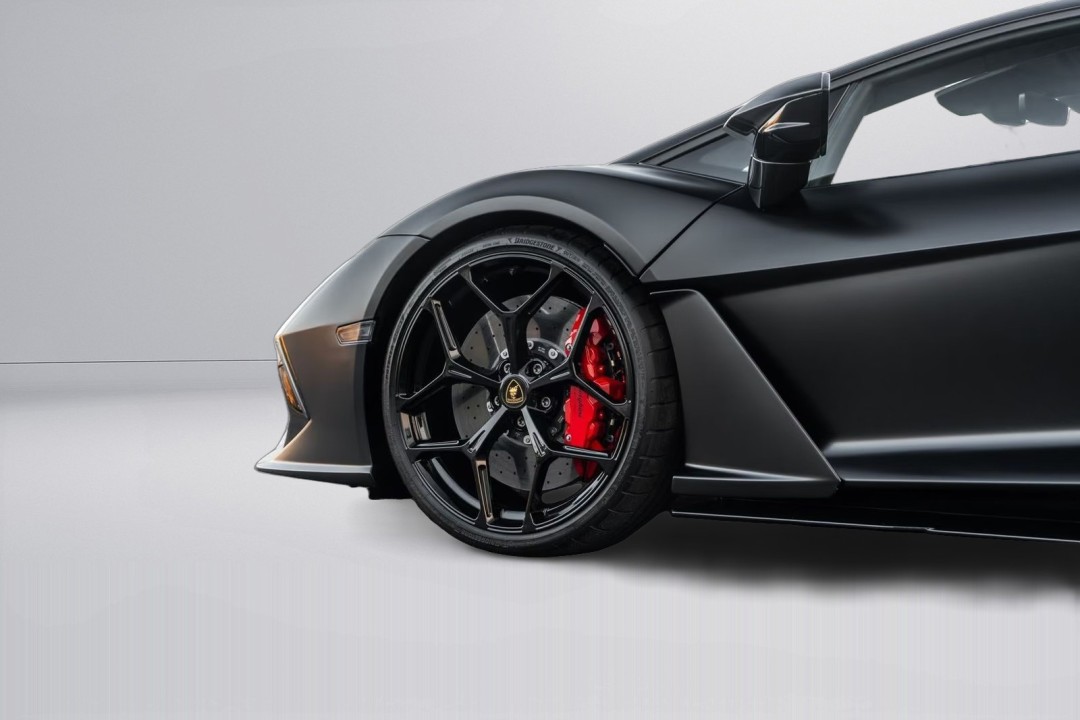 Lamborghini Revuelto - foto 49