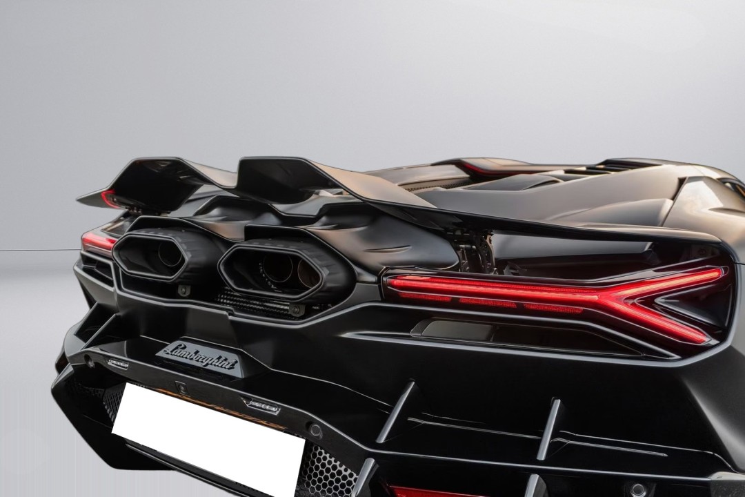Lamborghini Revuelto - foto 48