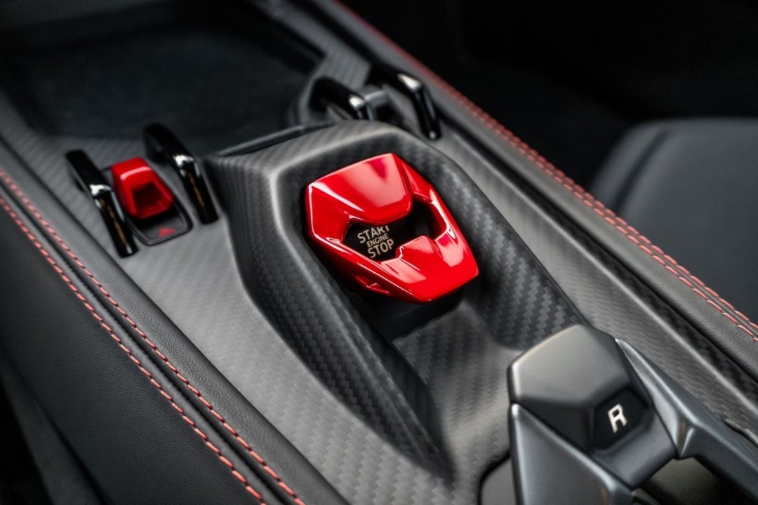 Lamborghini Revuelto - foto 24