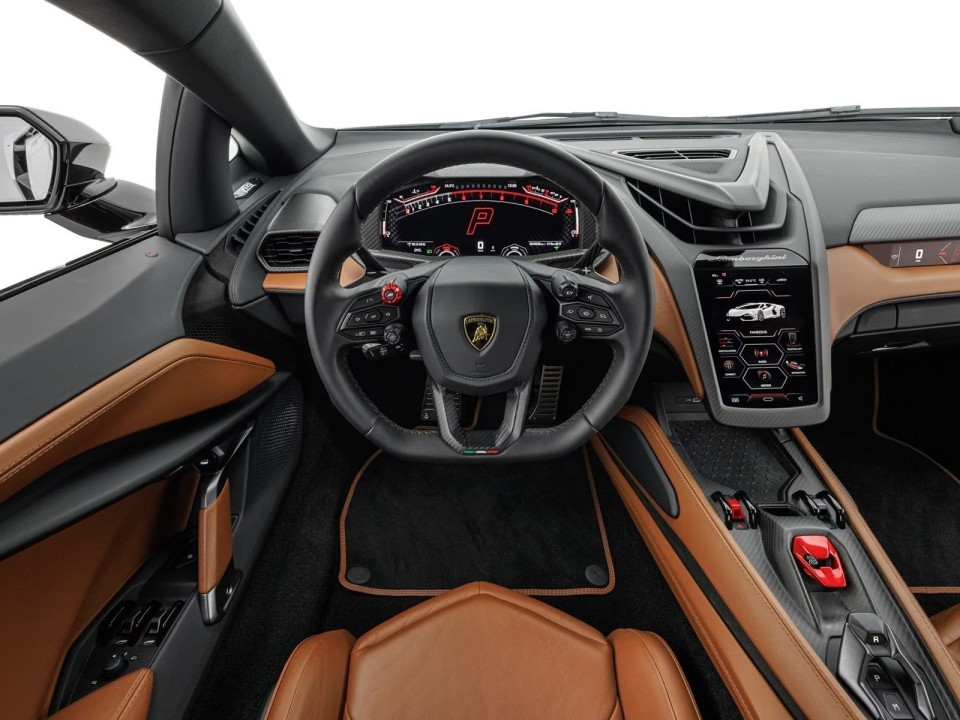 Lamborghini Revuelto - foto 15