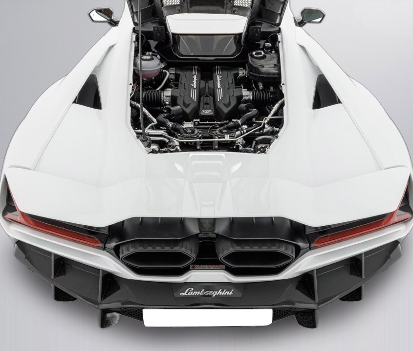 Lamborghini Revuelto - foto 23