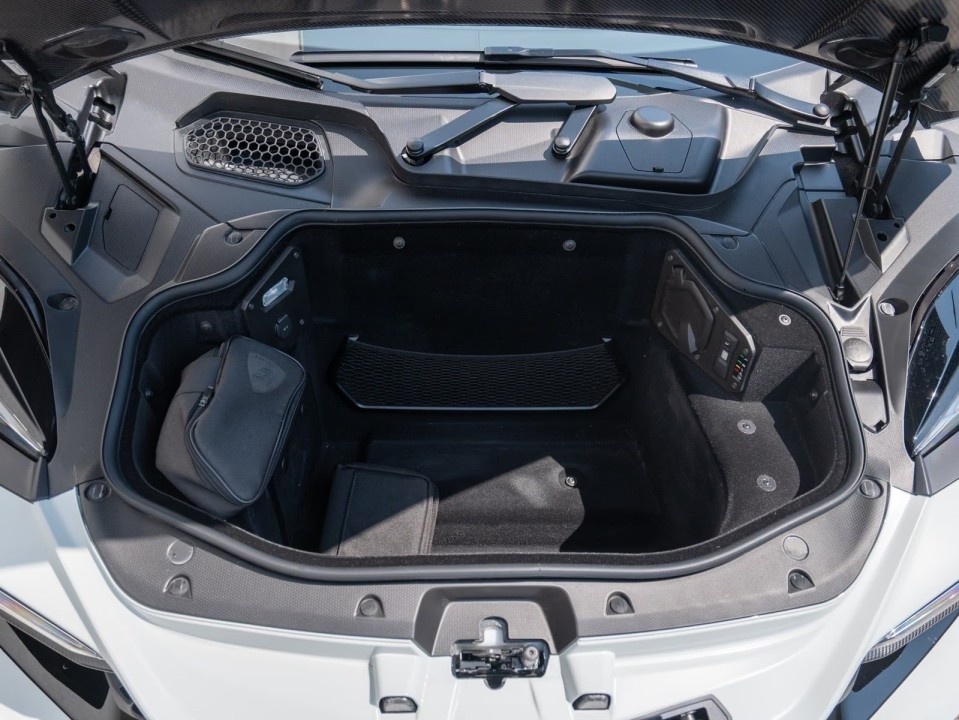 Lamborghini Revuelto - foto 43