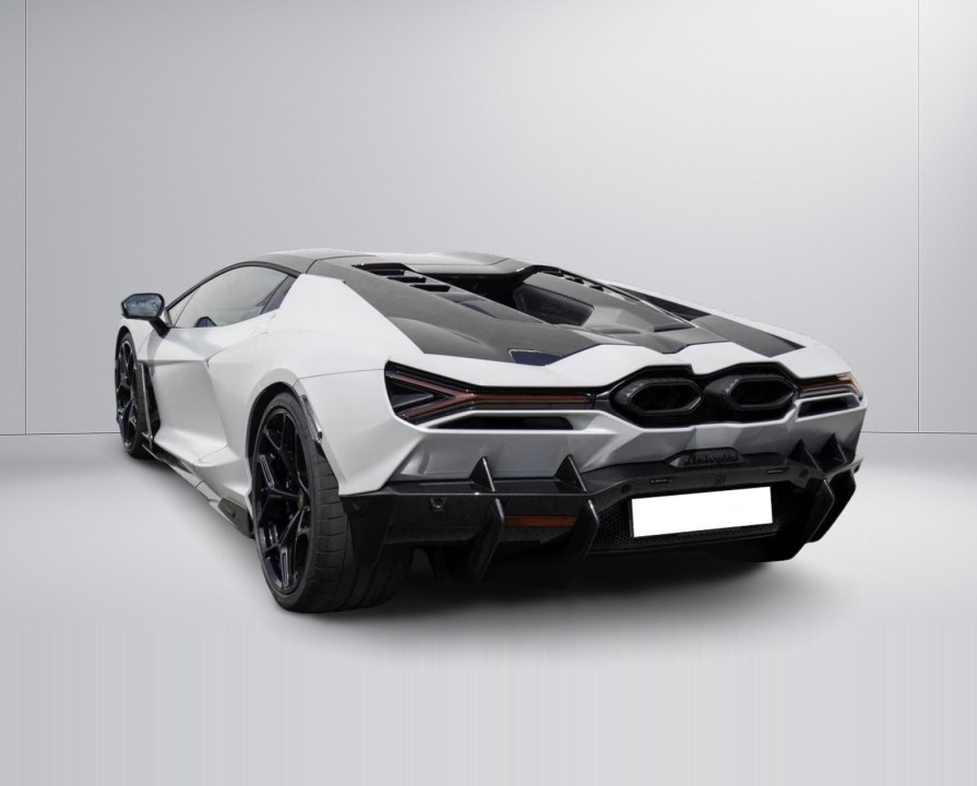 Lamborghini Revuelto (5)