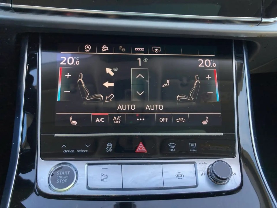 Audi Q8 55 TFSI quattro - foto 7