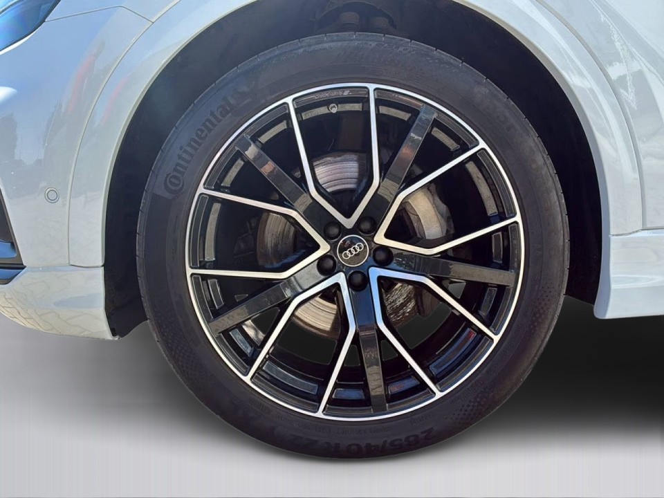Audi Q8 55TFSI quattro tiptronic - foto 19