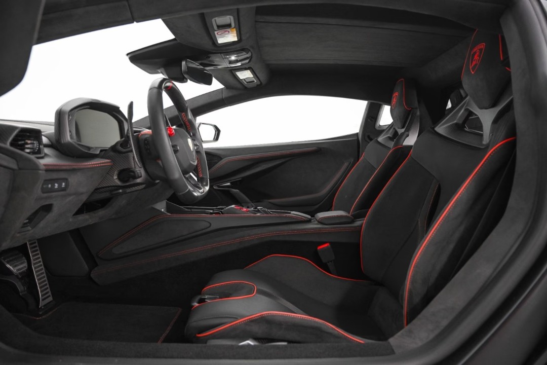 Lamborghini Revuelto - foto 9