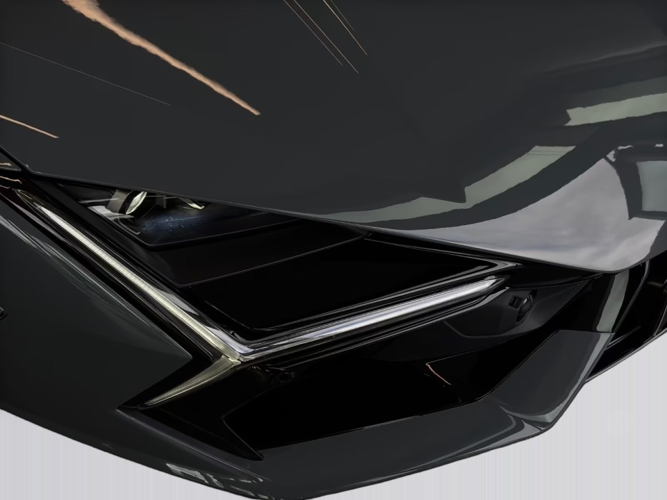 Lamborghini Revuelto - foto 10