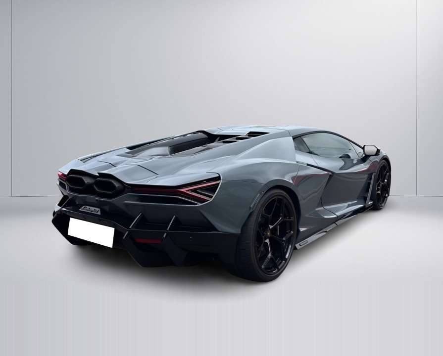 Lamborghini Revuelto (3)