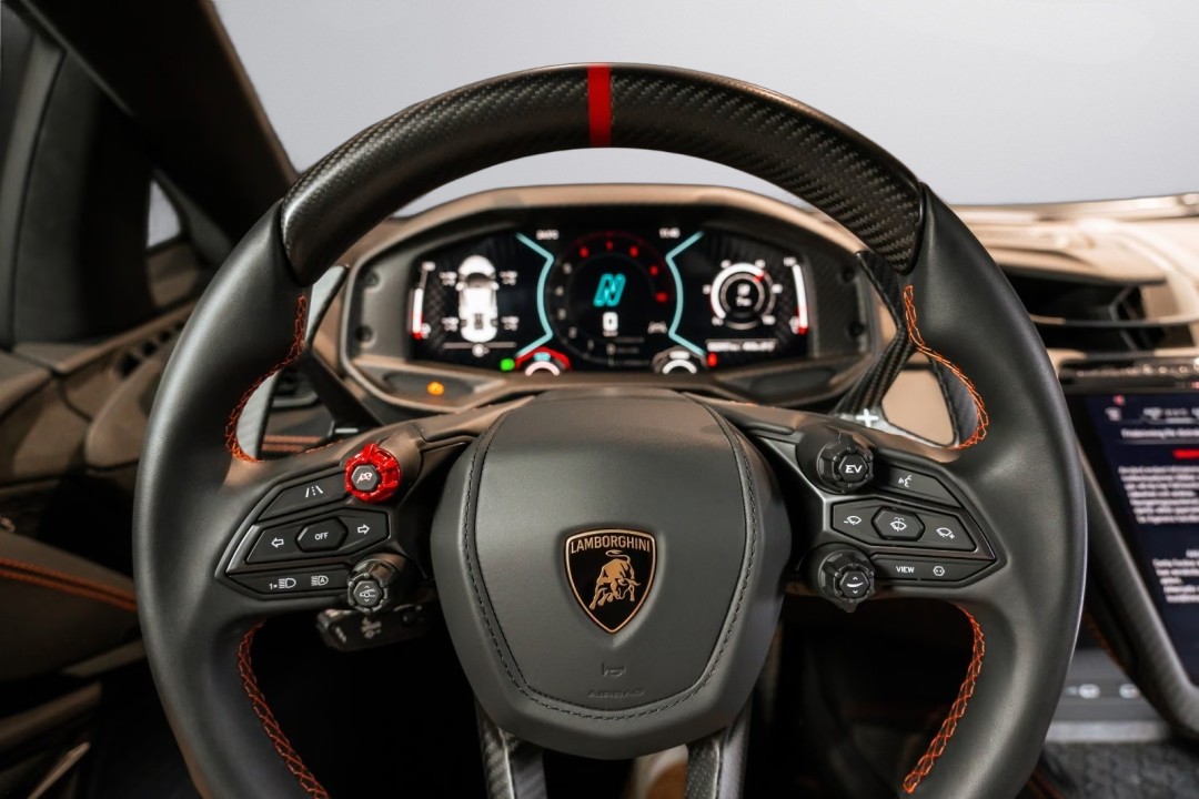 Lamborghini Revuelto - foto 6