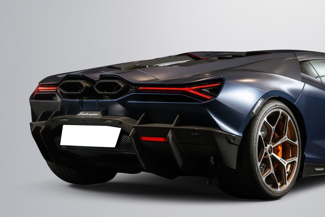 Lamborghini Revuelto - foto 13