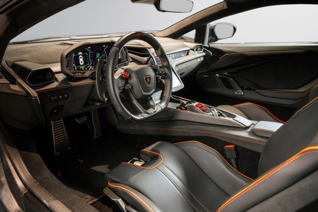 Lamborghini Revuelto - foto 8