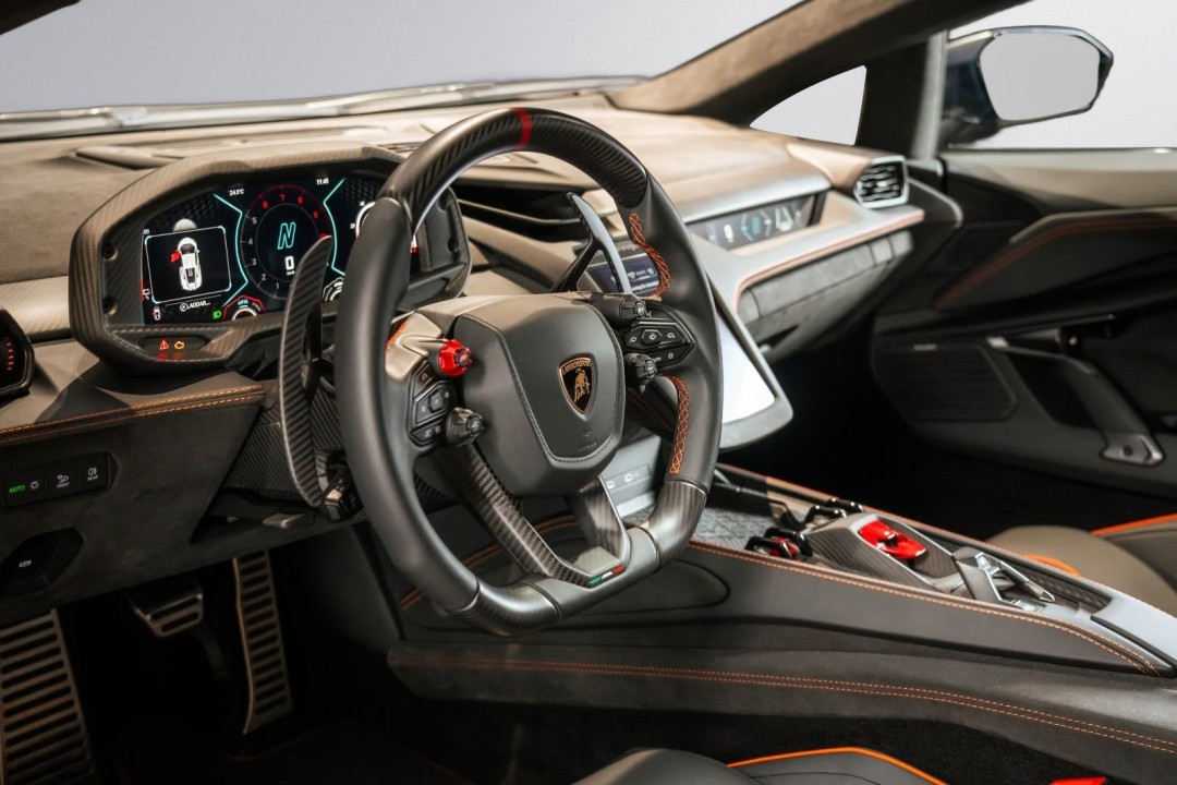 Lamborghini Revuelto - foto 7