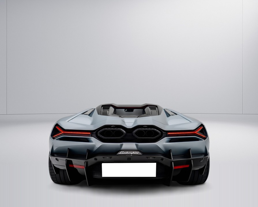 Lamborghini Revuelto (4)