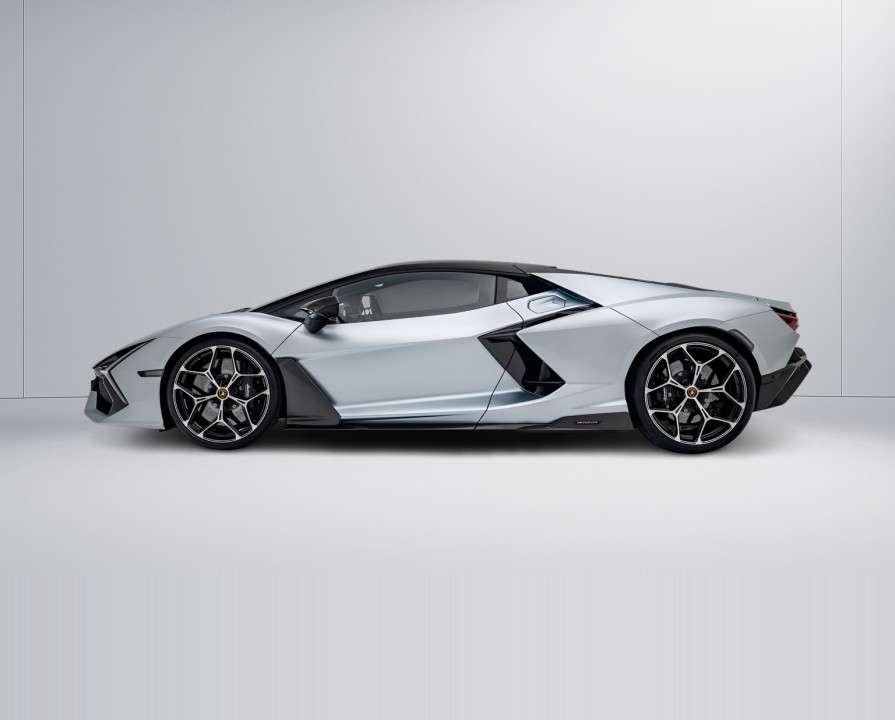Lamborghini Revuelto - foto 8
