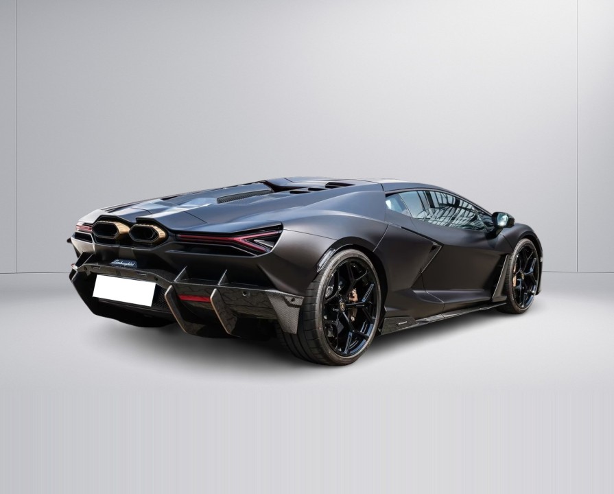Lamborghini Revuelto (4)