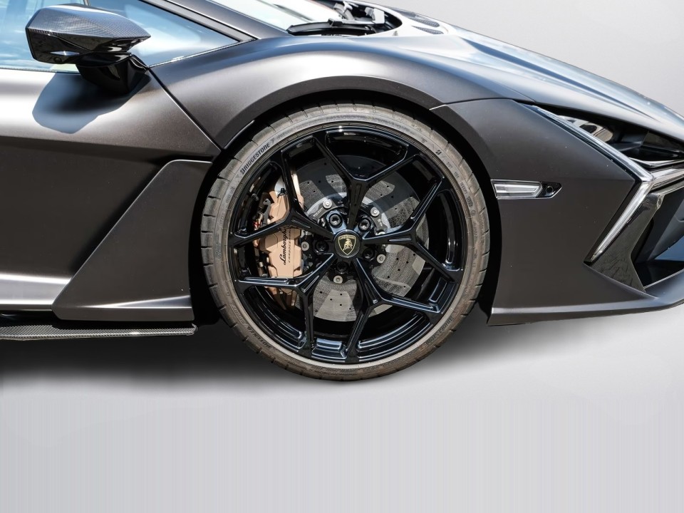 Lamborghini Revuelto - foto 30