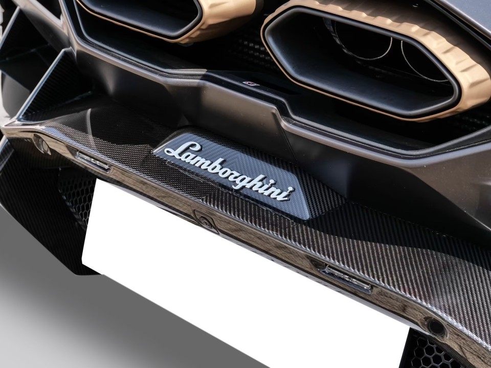 Lamborghini Revuelto - foto 27