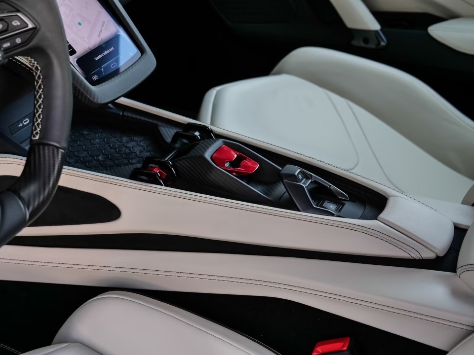 Lamborghini Revuelto - foto 14