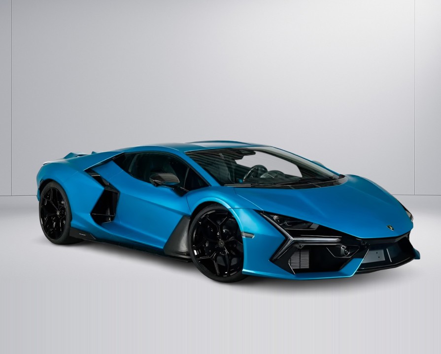 Lamborghini Revuelto