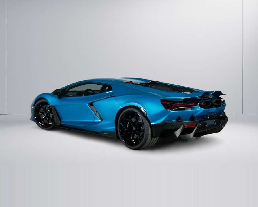 Lamborghini Revuelto (4)