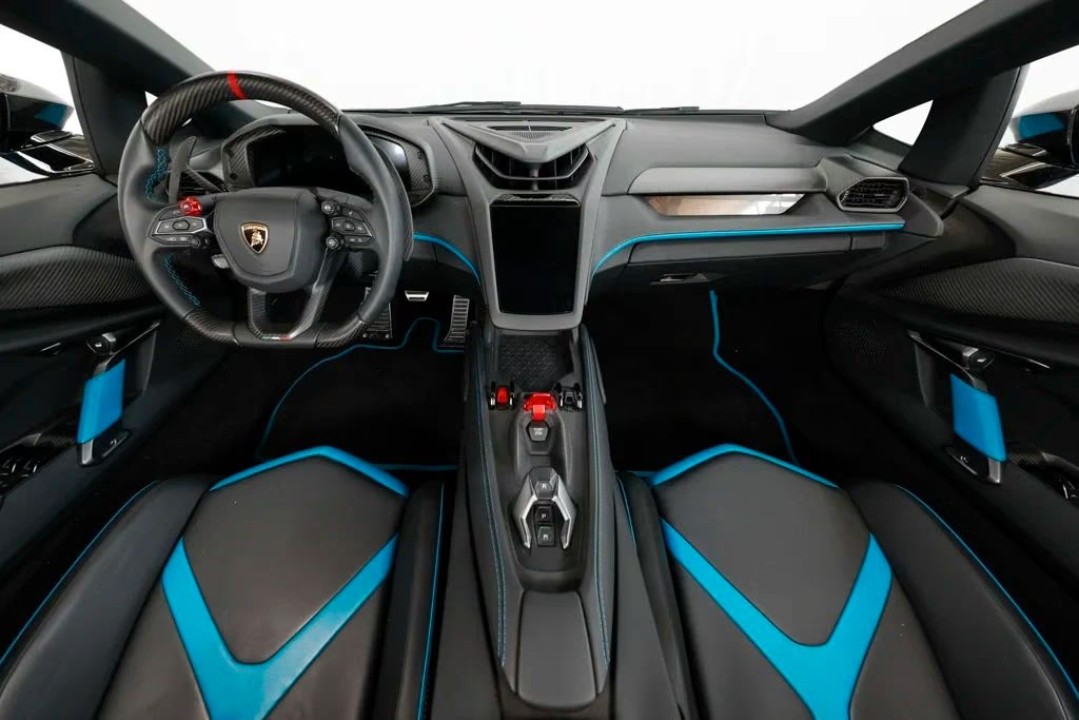 Lamborghini Revuelto - foto 6