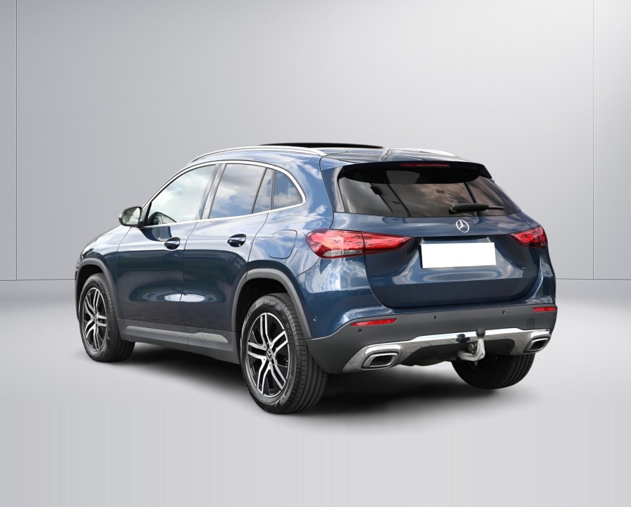 Mercedes-Benz GLA 200d 4MATIC (4)