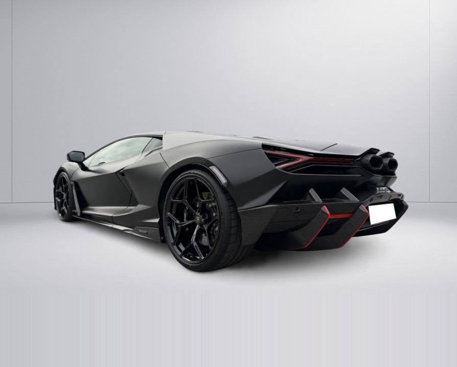 Lamborghini Revuelto (4)