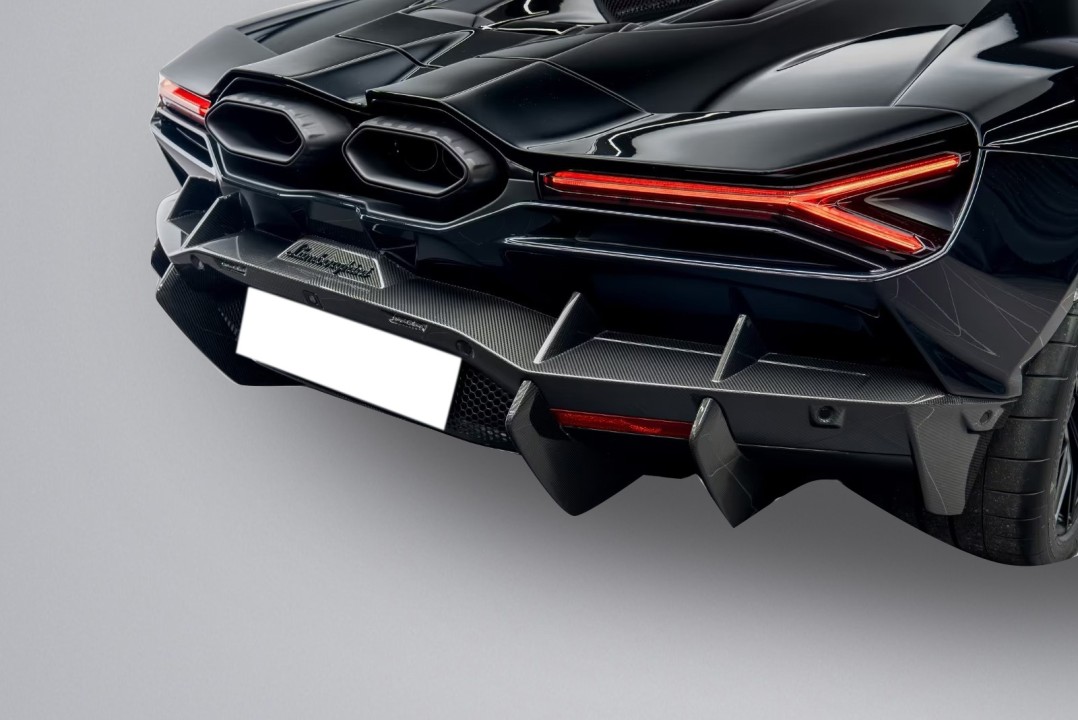 Lamborghini Revuelto - foto 26