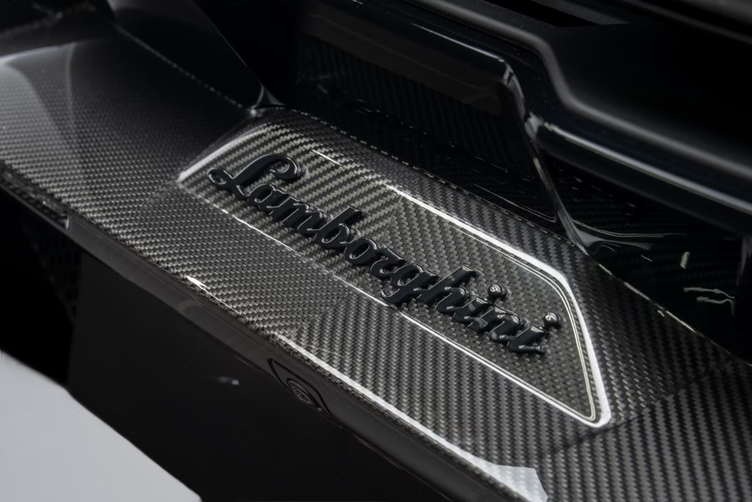 Lamborghini Revuelto - foto 29
