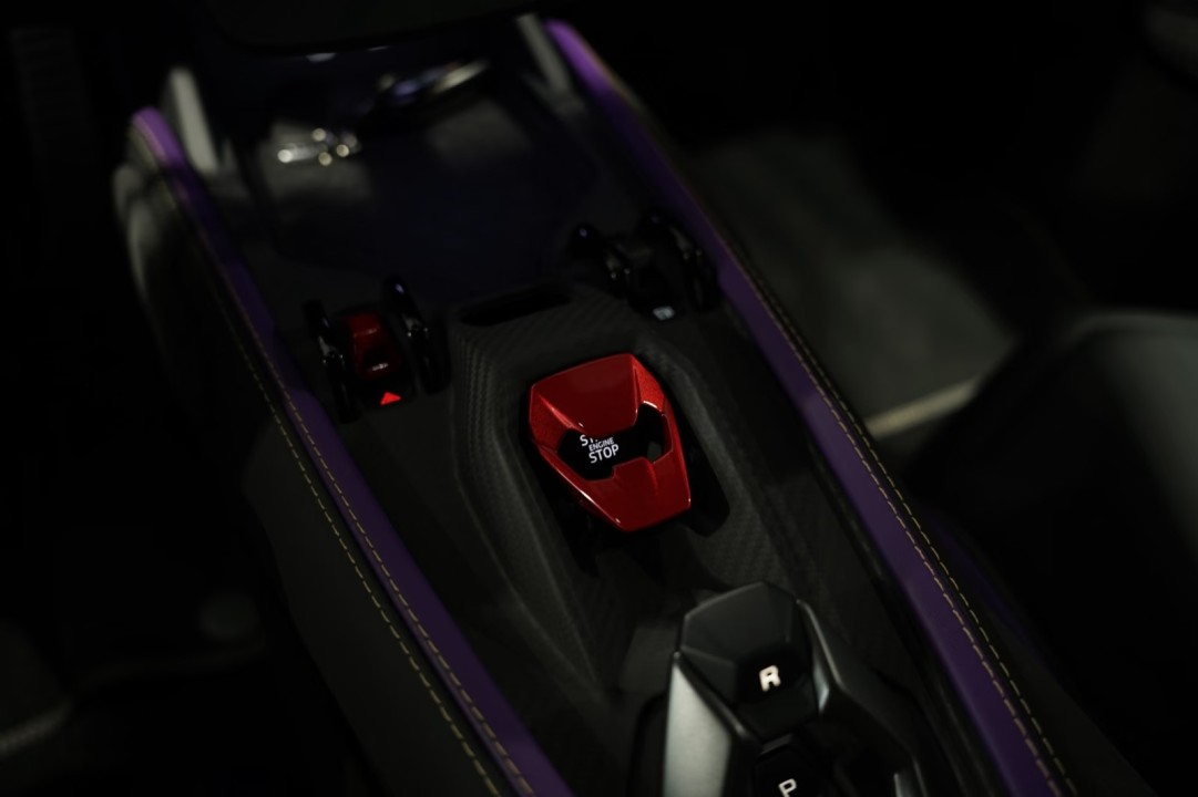 Lamborghini Revuelto - foto 21