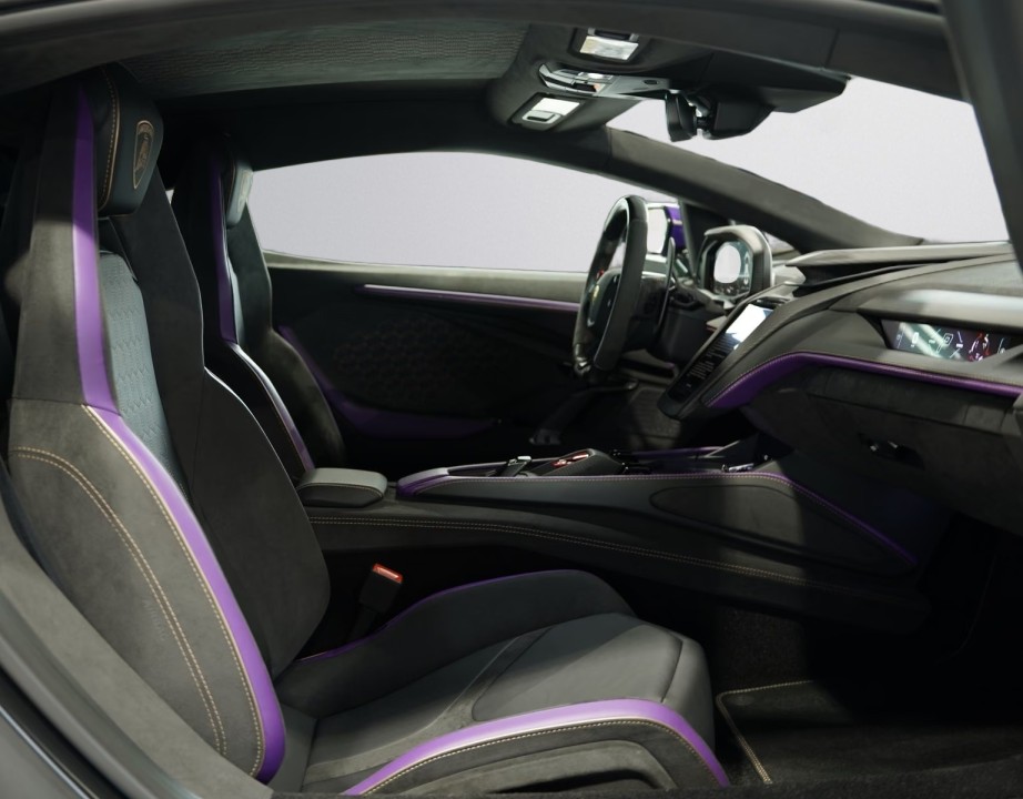 Lamborghini Revuelto - foto 18