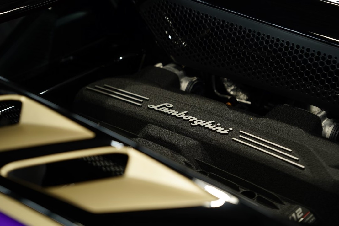 Lamborghini Revuelto - foto 35